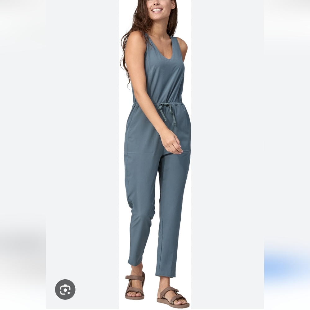 Patagonia Women's Fleetwith Jumpsuit Light Plume Grey Size Medium - Picture 1 of 11